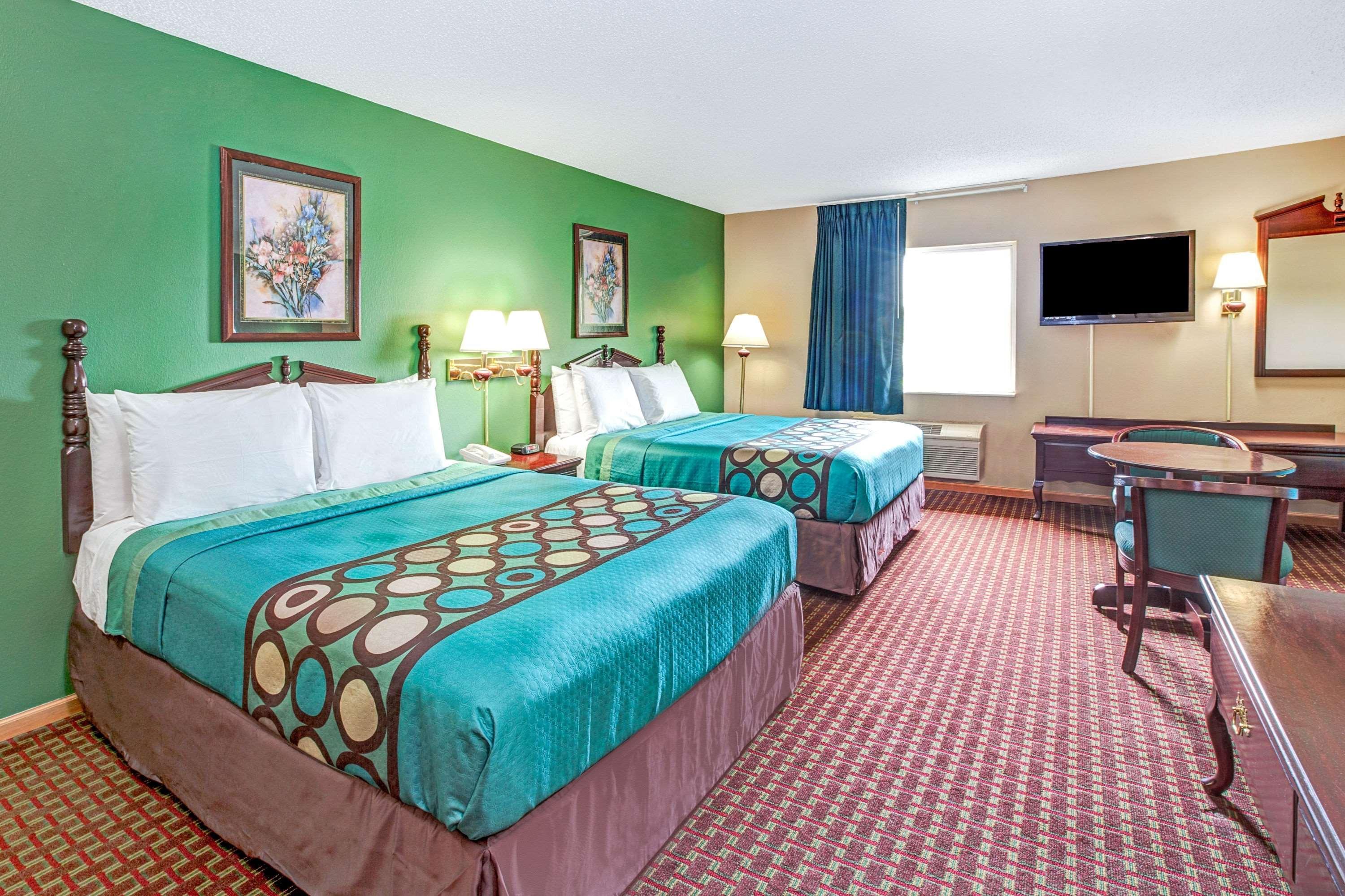 Super 8 By Wyndham Mchenry Fox Lake Area Extérieur photo