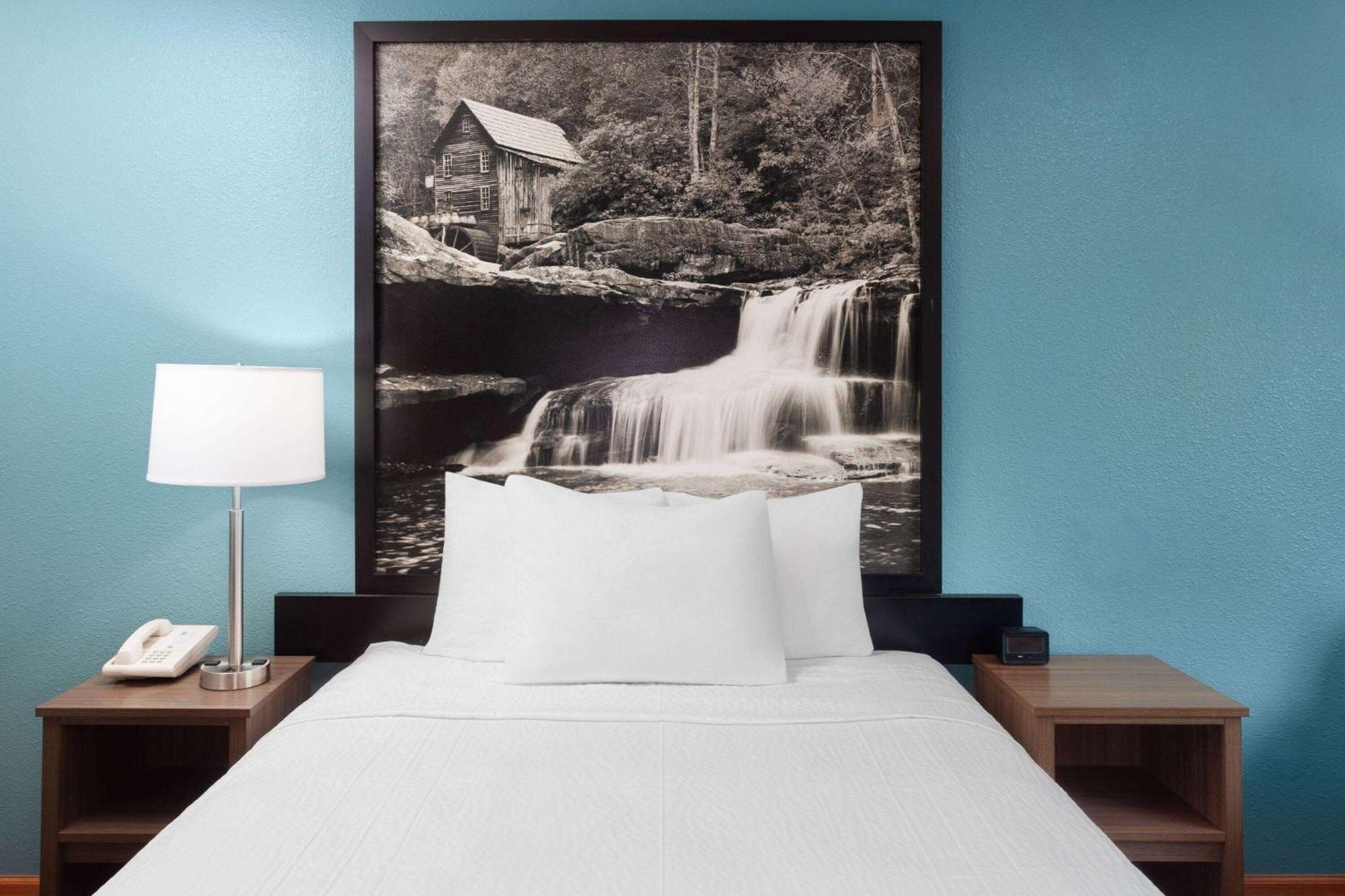 Super 8 By Wyndham Mchenry Fox Lake Area Extérieur photo